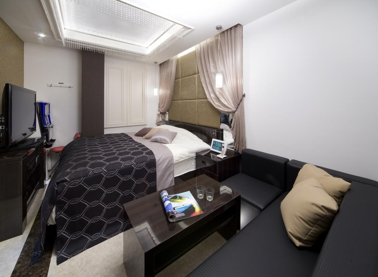 Jewel Hotel Luxury Modern (Adults Only) Miyoshi  Εξωτερικό φωτογραφία