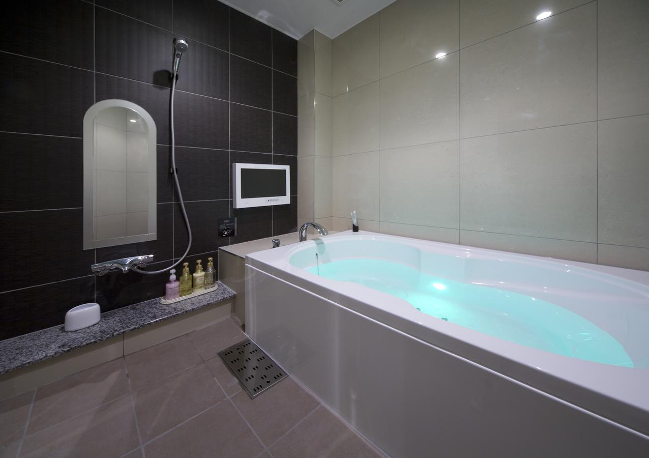 Jewel Hotel Luxury Modern (Adults Only) Miyoshi  Εξωτερικό φωτογραφία